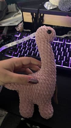 Brachiozaur amigurumi ręcznie robiony na szydełku - pluszak dinozaur handmade